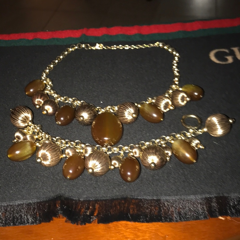 Necklace & Bracelet Set.